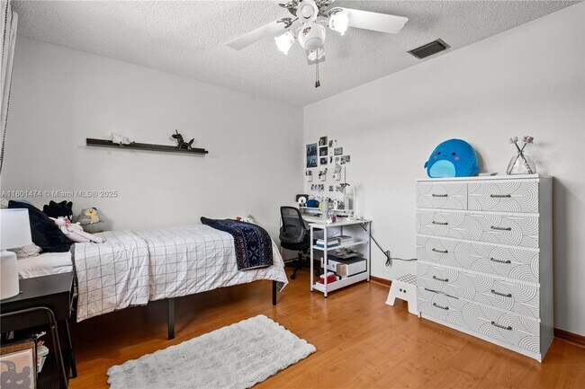 Building Photo - 4671 SW 155th Pl