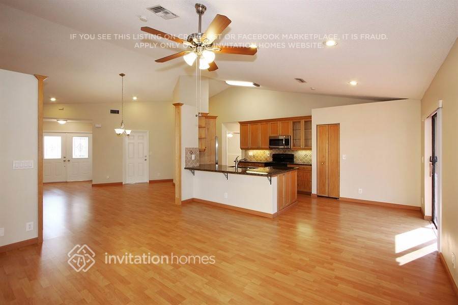 Building Photo - 5147 NW 51st Ave