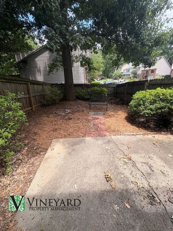 Building Photo - 1065 Sand Wedge Cir