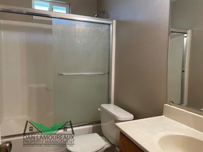 Building Photo - Freeman Street Duplex