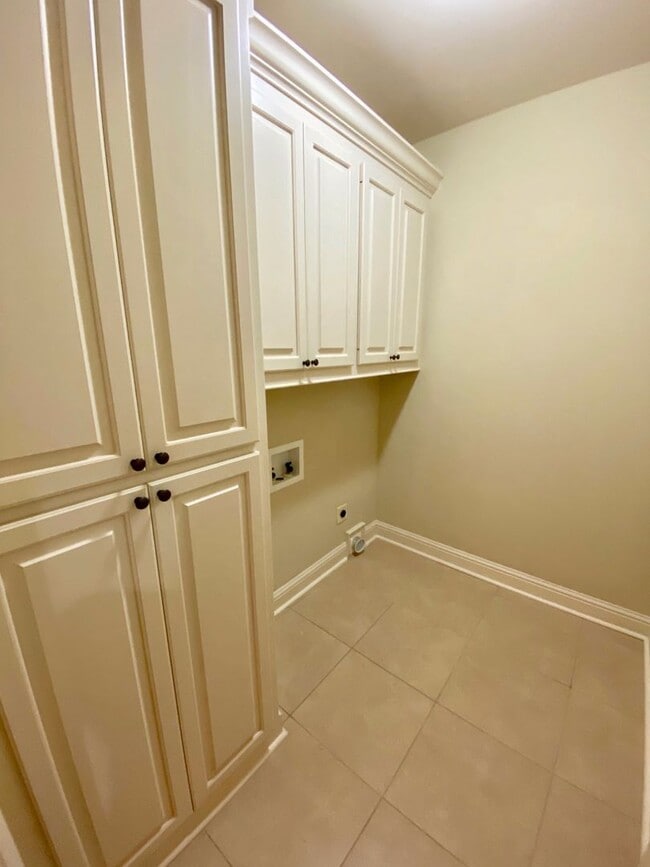 Building Photo - 3 bed, 2 bath for rent in Germantown Schoo...