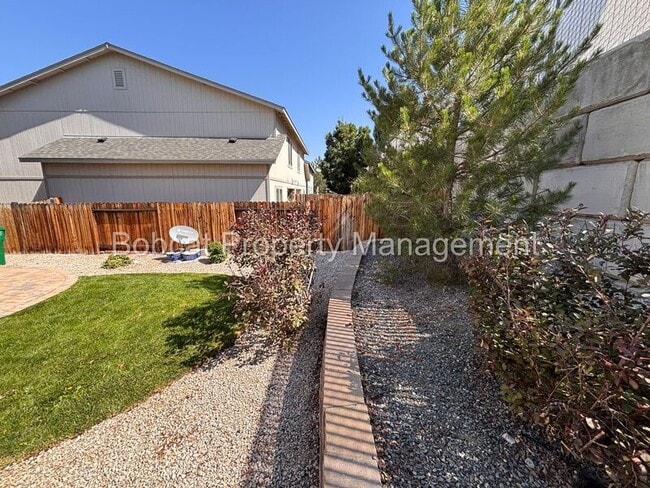 Building Photo - 825 Cassidy Ct