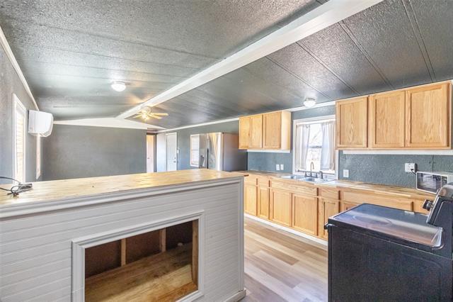 Building Photo - 417 Elm Creek Rd