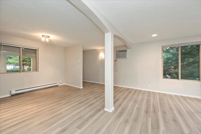 Building Photo - Newly Renovated North End Boise Apartments