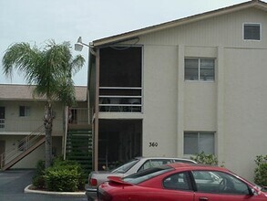 Building Photo - 2BR/1BA First Floor Condo on Venice Island!