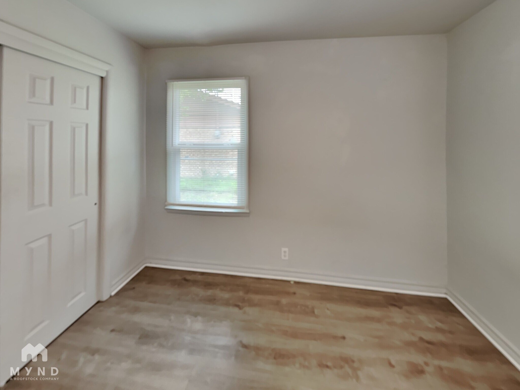 Building Photo - 604 Globe Ave