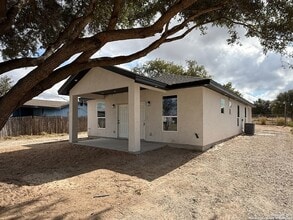 Building Photo - 3274 I-35