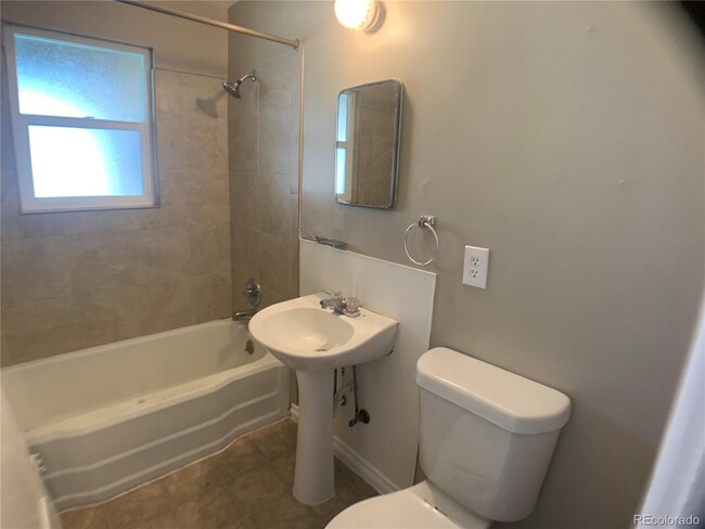 Bathroom - 1156 Moline St