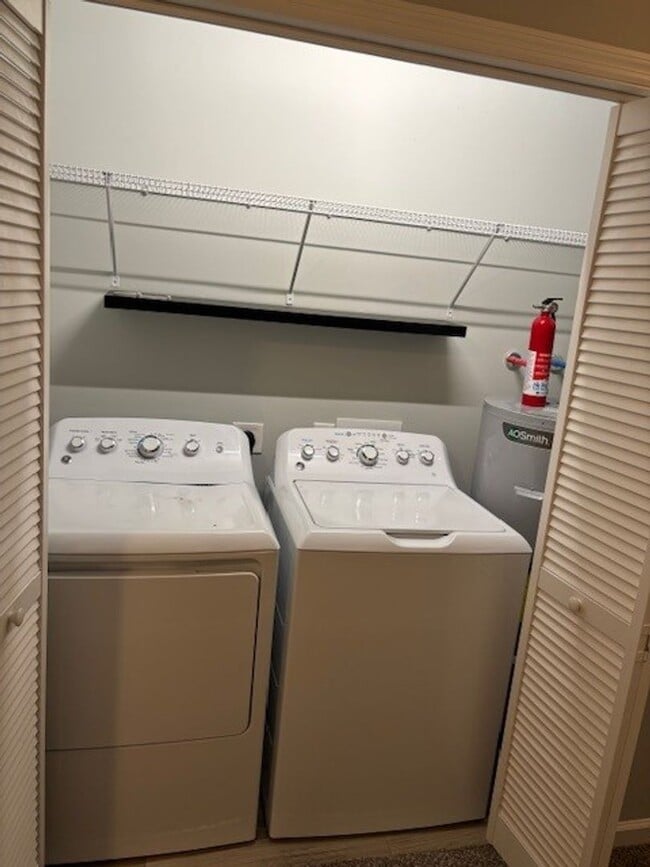 Building Photo - Beautiful 2 bedroom, 2.5 bath townhome Holly Ridge - Buckhorn Community