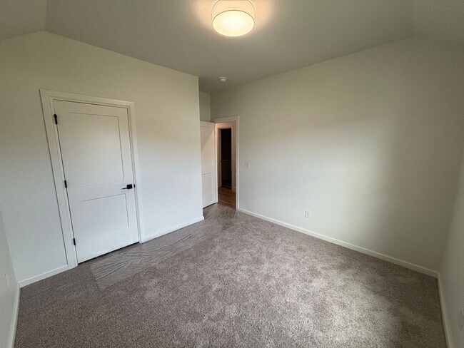 Building Photo - Wonderful 4 Bed 2.5 Bath Home in Norman