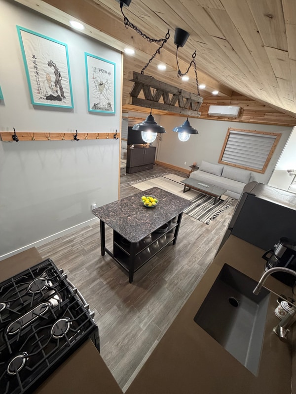 Building Photo - 7711 Owensmouth Ave