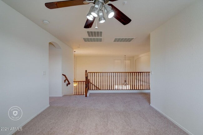 Building Photo - Gorgeous 4 Bed 3 Bath 3 Car home in Peoria with community Pool