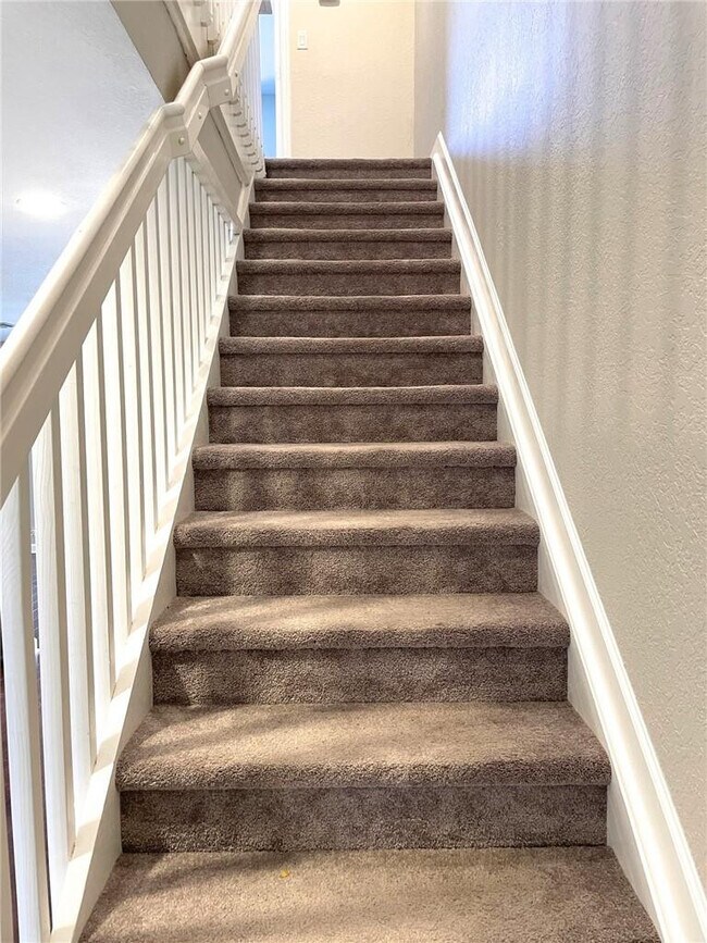 Building Photo - 19 SE 3rd Ave