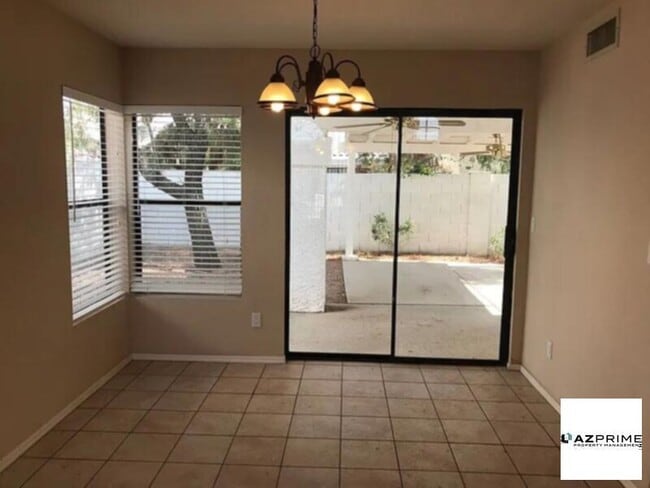 Building Photo - wonderful 2 story family home