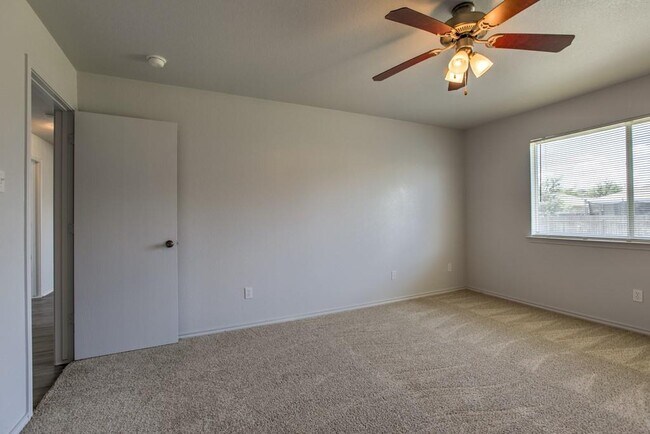 Building Photo - 1108 Blewett Dr