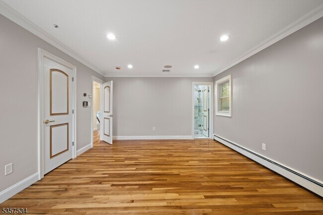 Building Photo - 39 Weinmanns Blvd