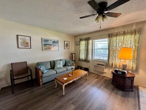 Building Photo - 99 Canterbury D