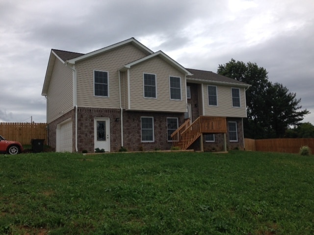 Primary Photo - Nice, large home now for lease