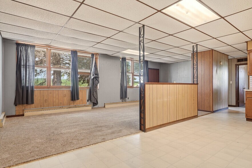 Building Photo - 13979 Fedora Rd
