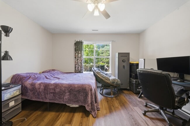 Building Photo - 4553 Shoshone Ct