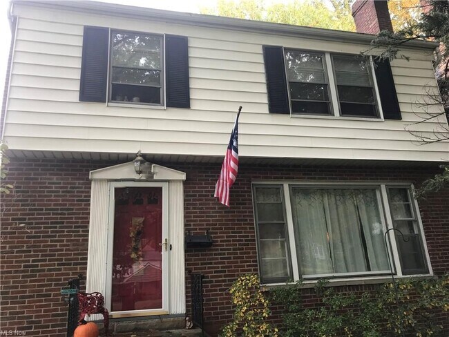 front of house - 1043 Allston Rd