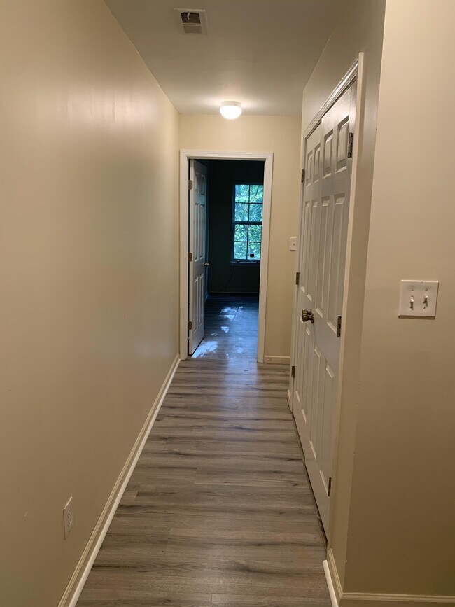 Building Photo - 5185 Hanover St