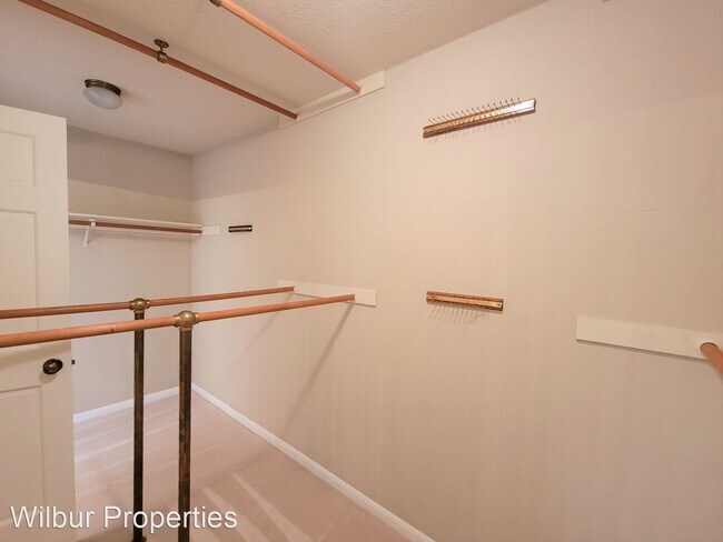 Building Photo - 3 br, 2.5 bath House - 3 Oliver Court