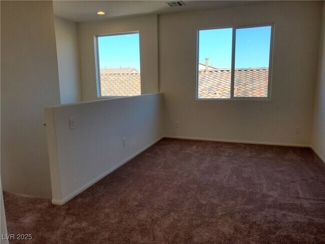 Building Photo - 2713 Holmes Creek Ct