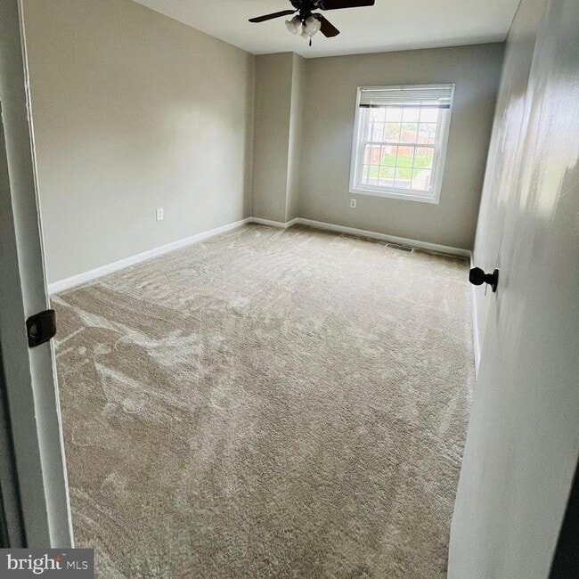 Building Photo - 9655 Homestead Ct