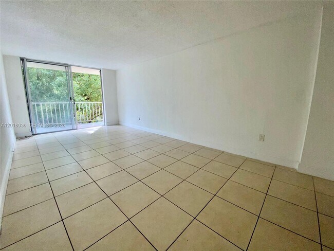 Building Photo - 1805 Sans Souci Blvd