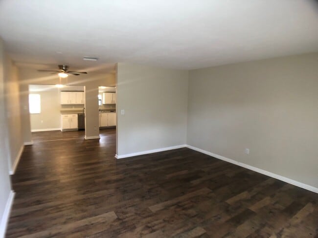 Building Photo - 3 bedroom one bath handy cap equipped