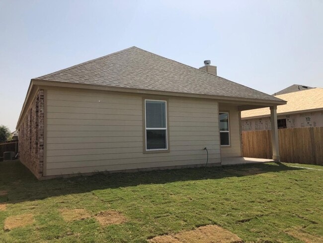 Building Photo - 17110 Gibbons Path