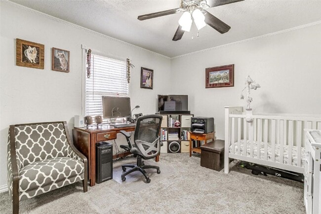 Building Photo - MOVE IN SPECIAL 3rd month FREE - Lovely 2-...