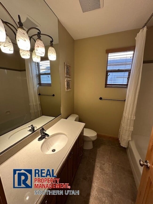 Building Photo - Village on the Heights