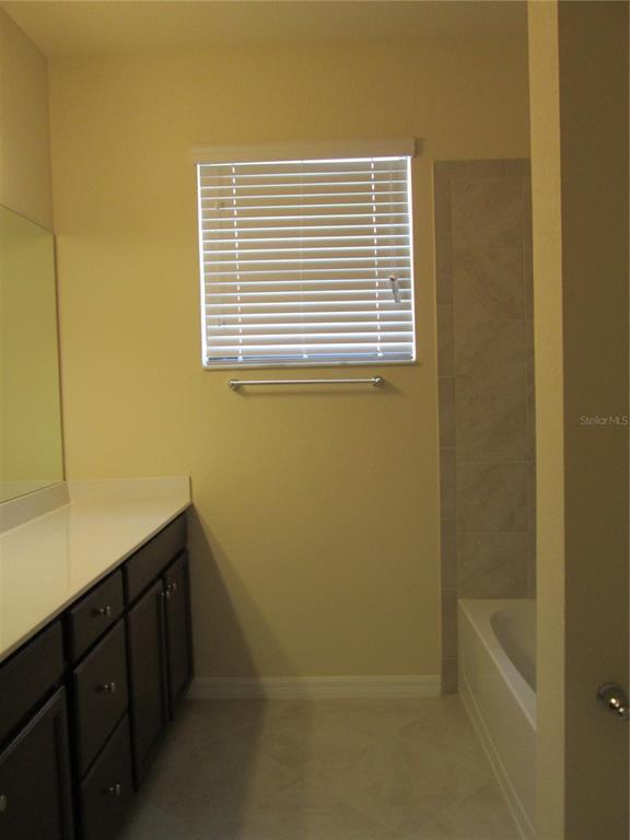 Building Photo - 20209 Lagente Cir