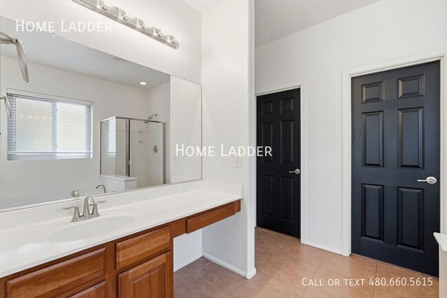Building Photo - 18428 N Jameson Dr