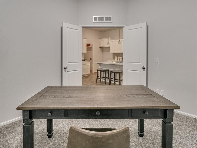 Building Photo - 2413 Northcreek Ln