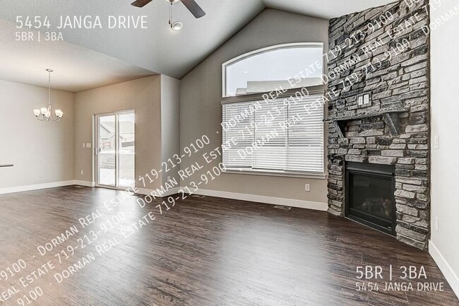 Building Photo - 5454 Janga Dr