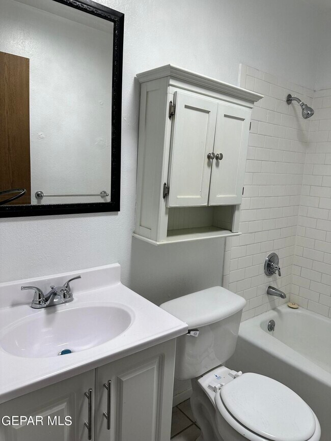 Building Photo - 8705 Galena Dr