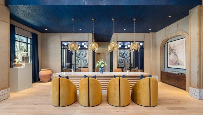 Building Photo - 1000 Marlowe Vis Pl