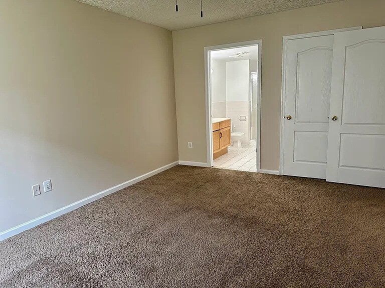 Bedroom 1 with Full Bathroom - 1225 Norwalk Rd
