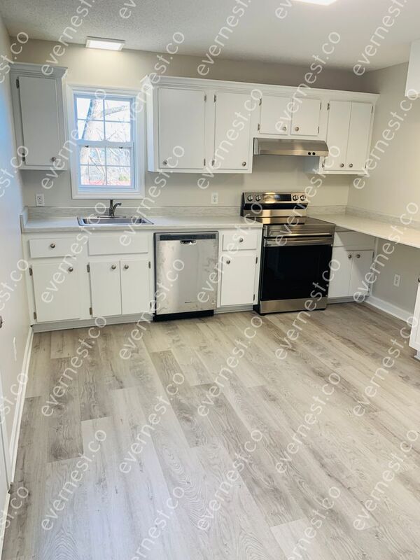 Building Photo - 213 Alpine Dr