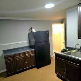 Building Photo - 415 Baldwin St