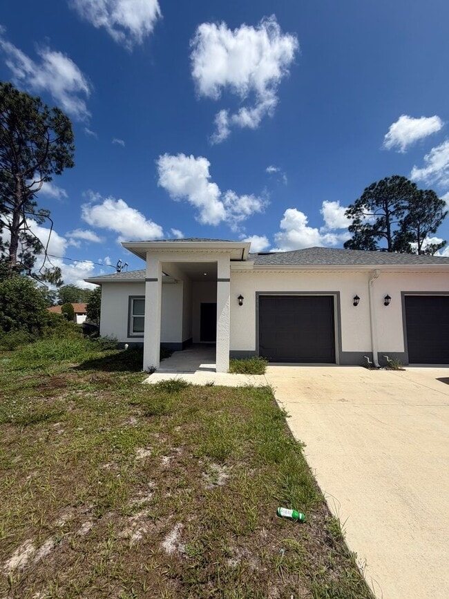 Building Photo - 5416 Bristo St