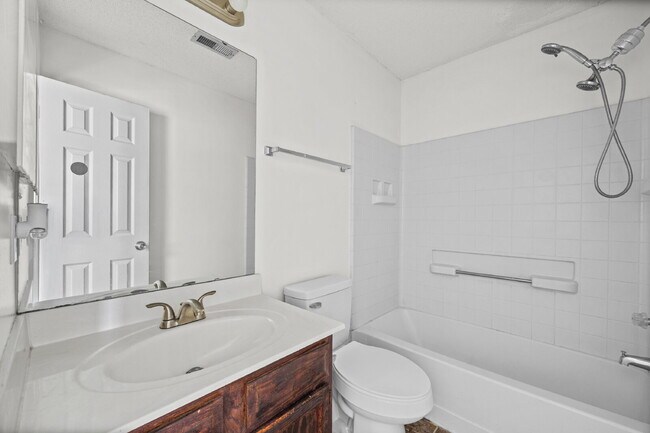 Building Photo - 5720 Prescott Ct