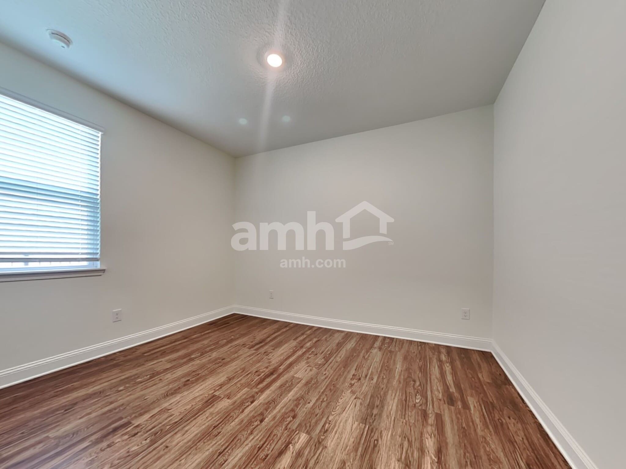 Building Photo - 139 Onate Cir