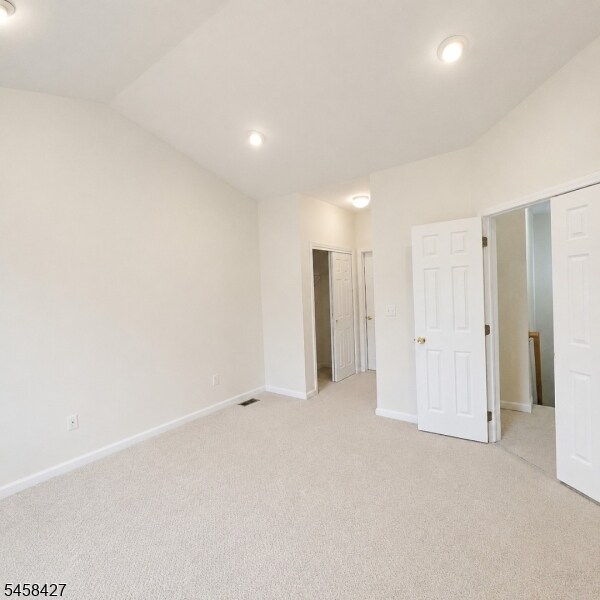 Building Photo - 10 Devonshire Dr