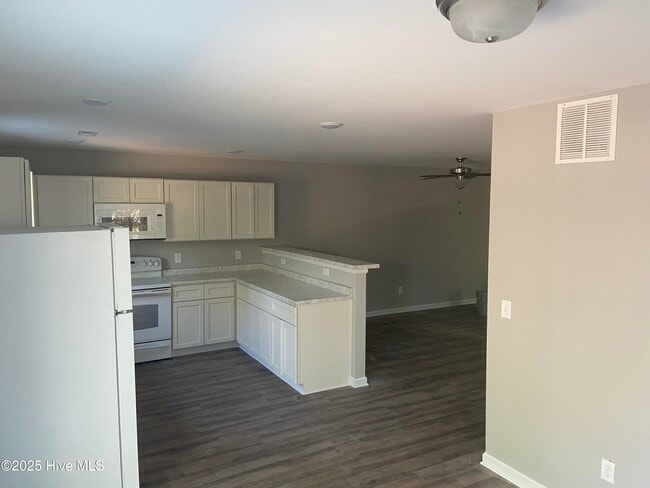 Building Photo - 226 Jordan Ln
