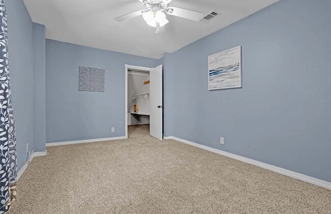 Building Photo - 5351 Springdale Ave