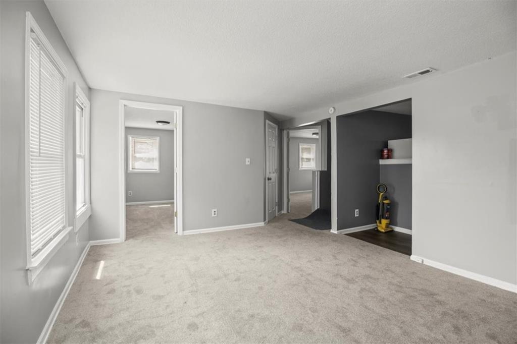 Building Photo - 628 E Fair St